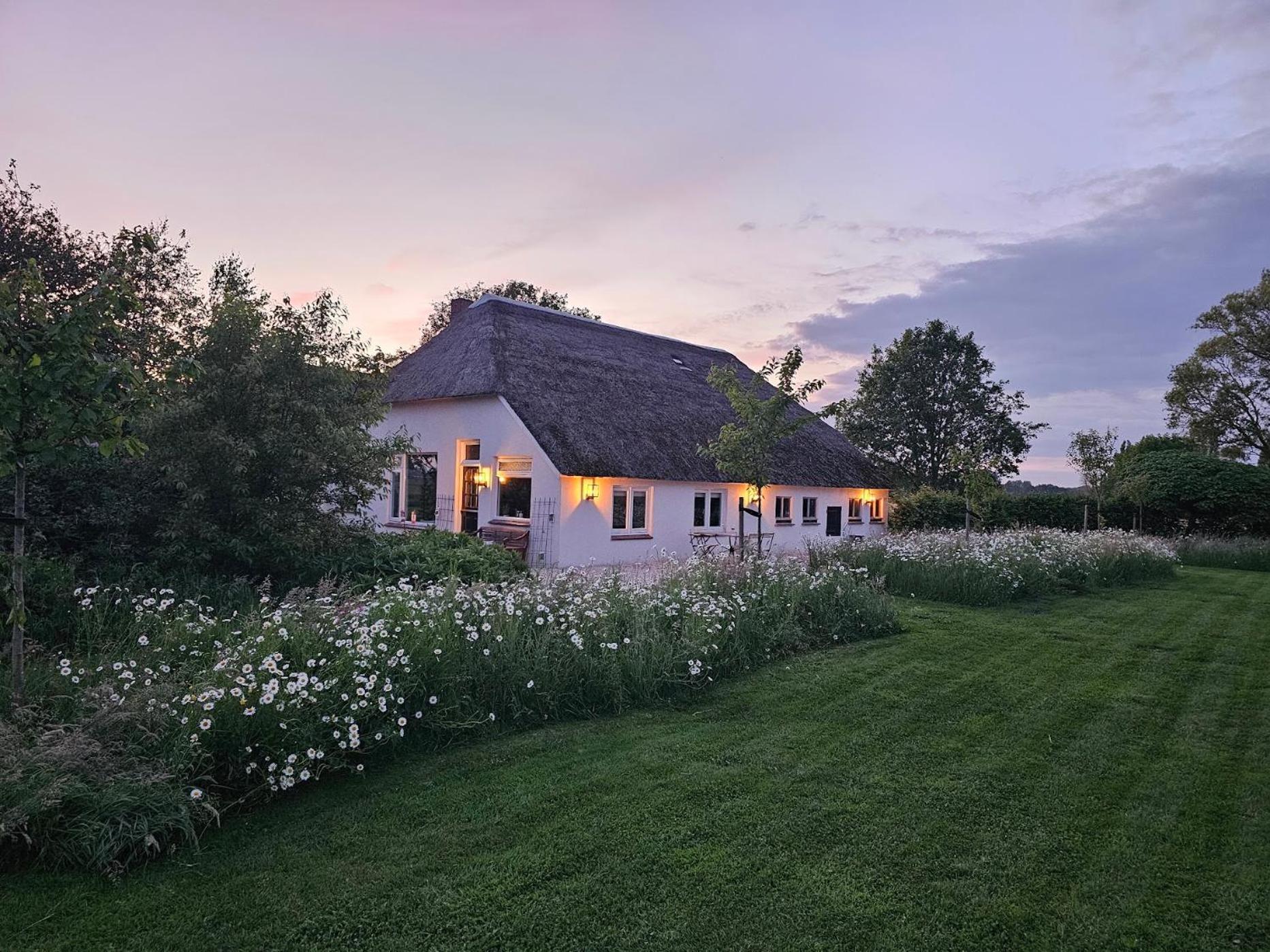 Holiday home Stijlvolle Woonboerderij *